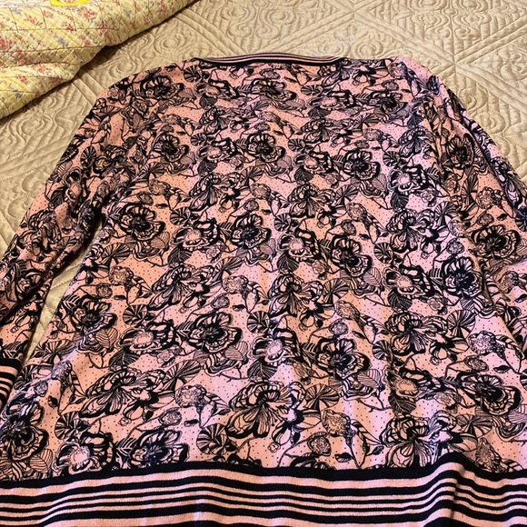 Dress barn vintage 3/4 sleeve sweater - Picture 8 of 8